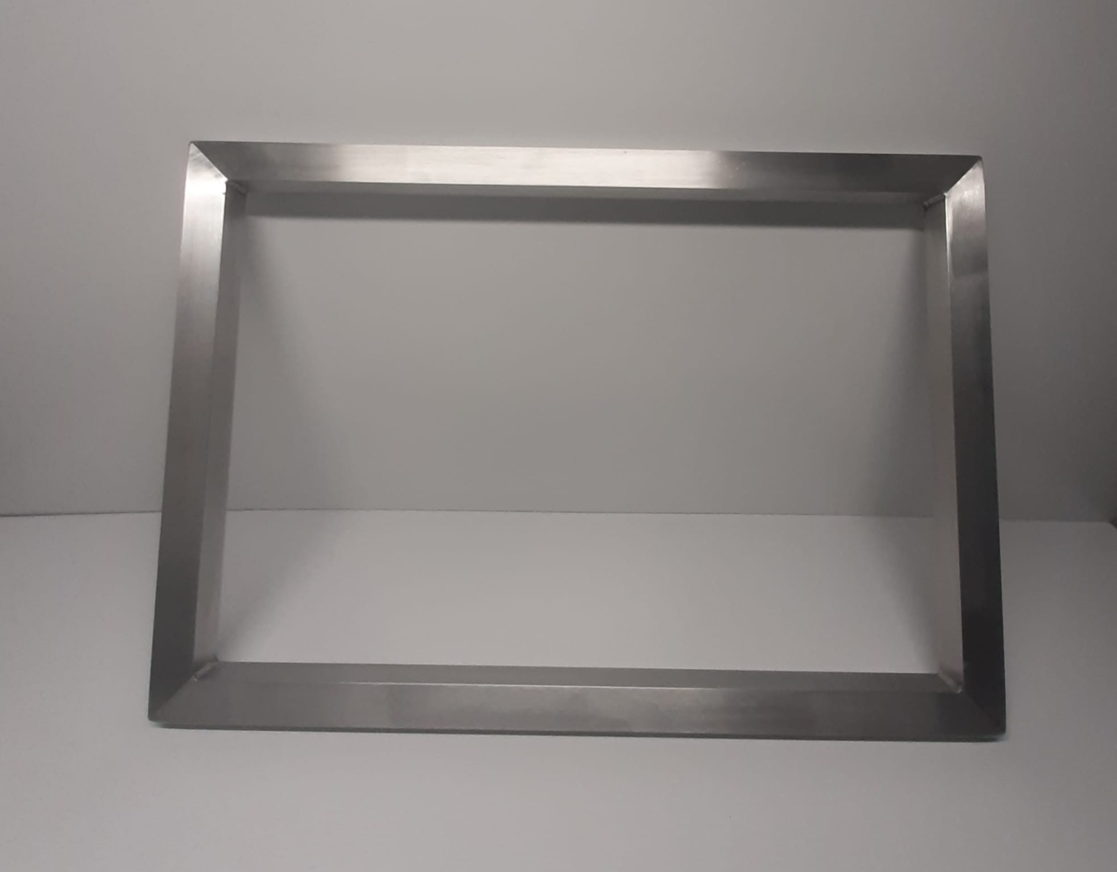 Aluminium gevelreclame frame op maat - Professionele oplossing voor reclamepanelen - Longshop België